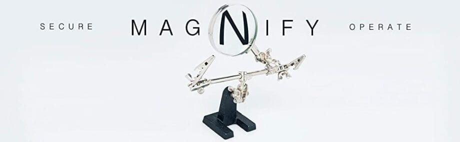 Little Helper with Magnifier & Weighted Base